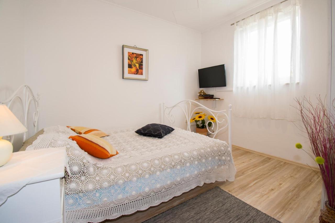 Studio Gabi, Premantura公寓 外观 照片